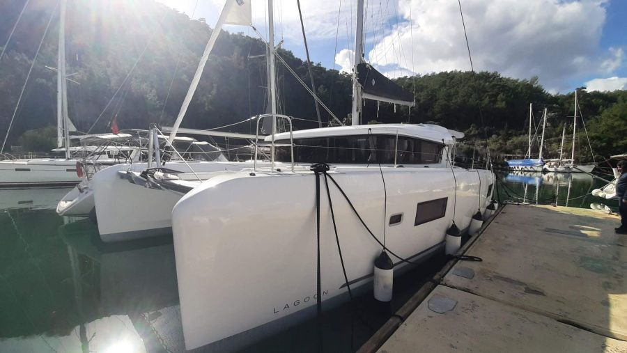 2023 Lagoon 42 Satılık Yelkenli